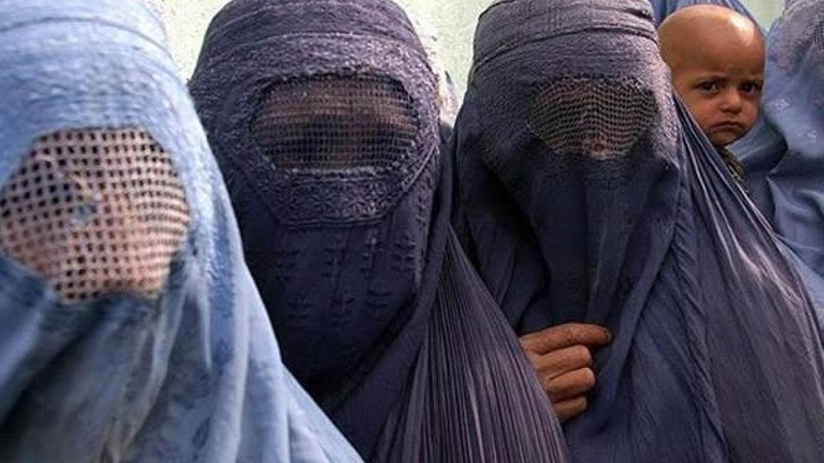 Hollanda’da burka yasağı yolda