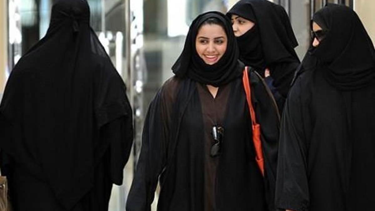 Suudi Arabistan'da kadınlar ilk kez sandığa gidiyor