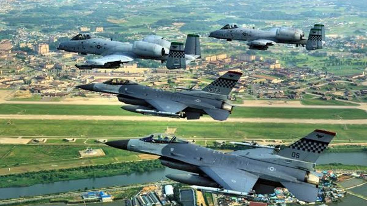 10 F-16 uçağı ile Suriye sınırında devriye uçuşu