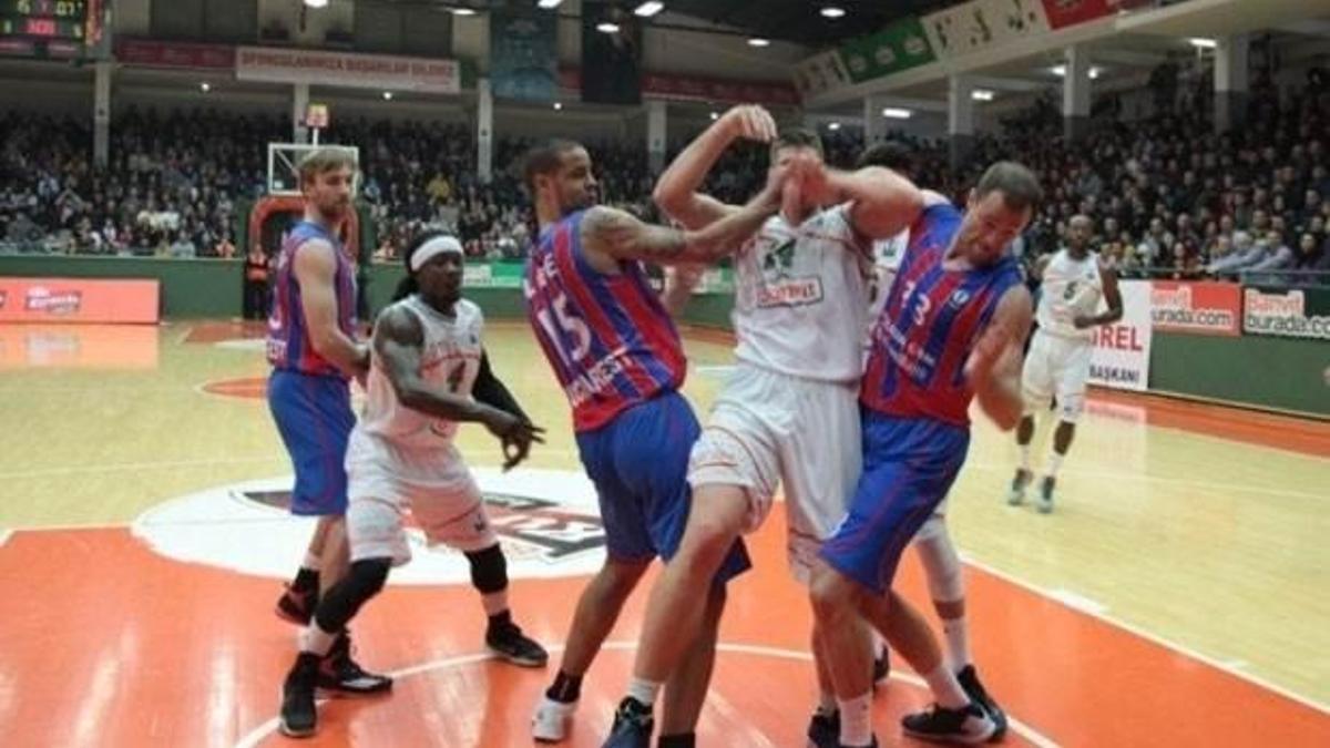 Banvit Bükreş'i ezdi geçti