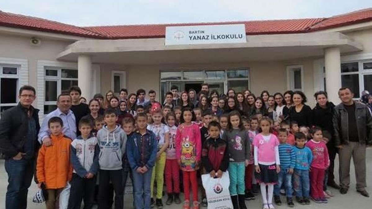 "Köy okulunu kitapsız bırakmadılar!"