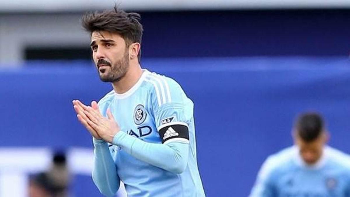 Forvete David Villa sürprizi