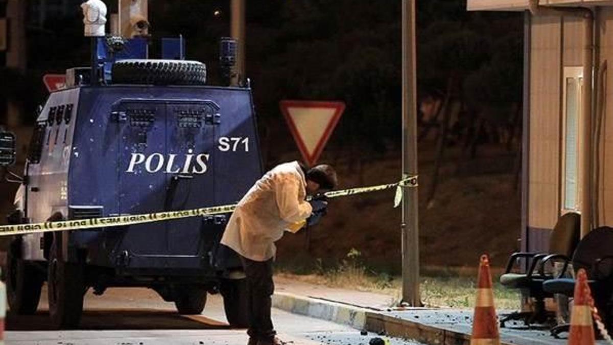 İstanbul'da askeri araca silahlı saldırı!