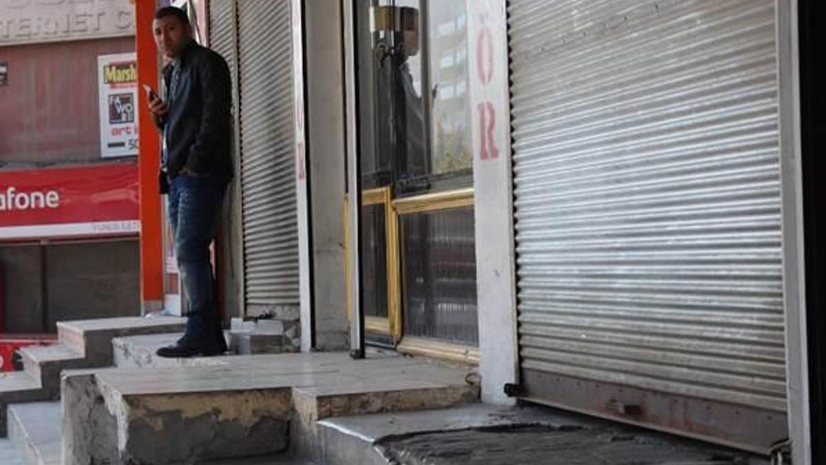 Batman’da esnaf işyerlerini açmadı
