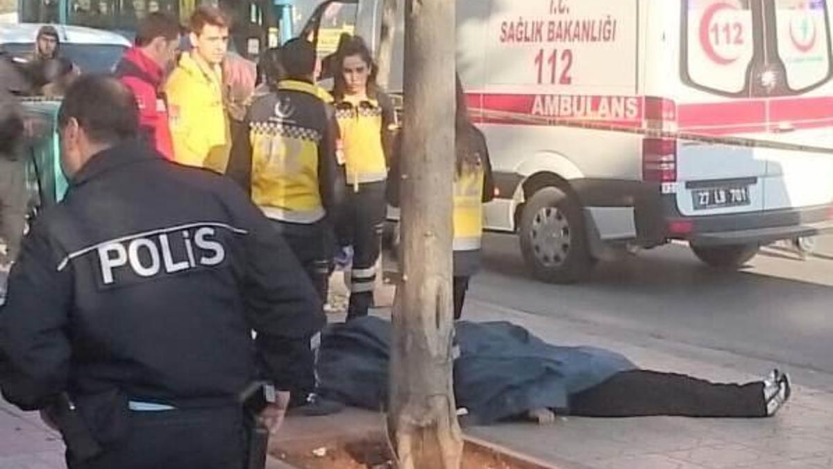 Sokak ortasında kardeşlerini infaz etti