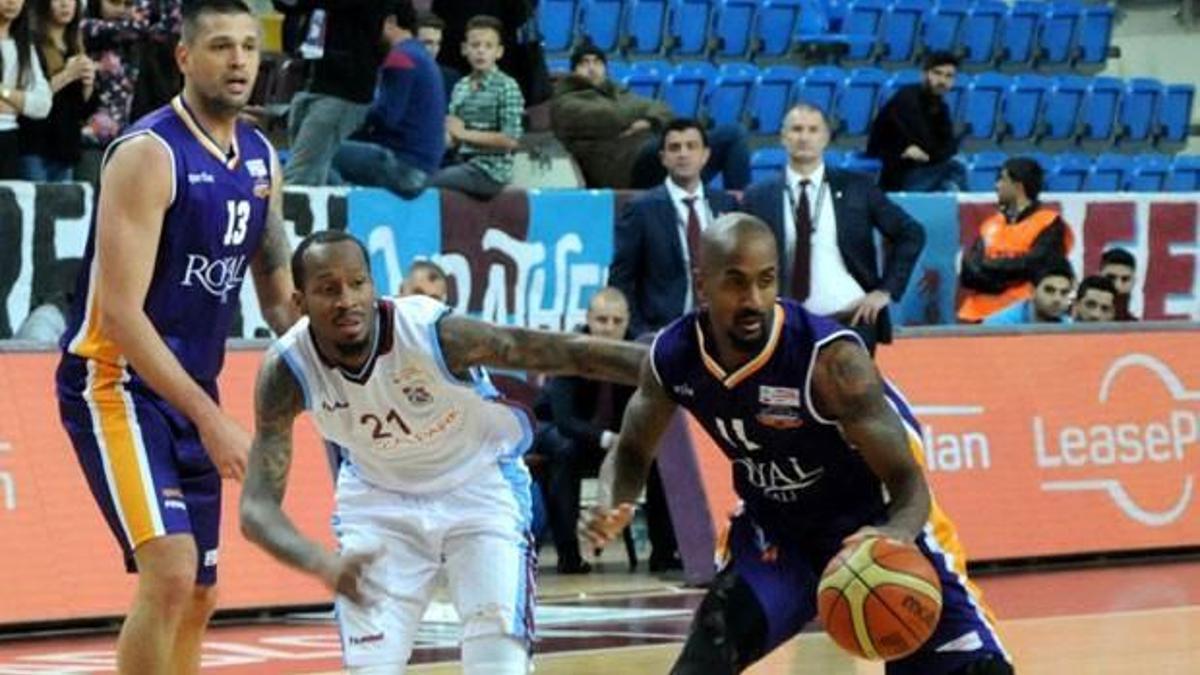 Trabzon evinde kazandı!