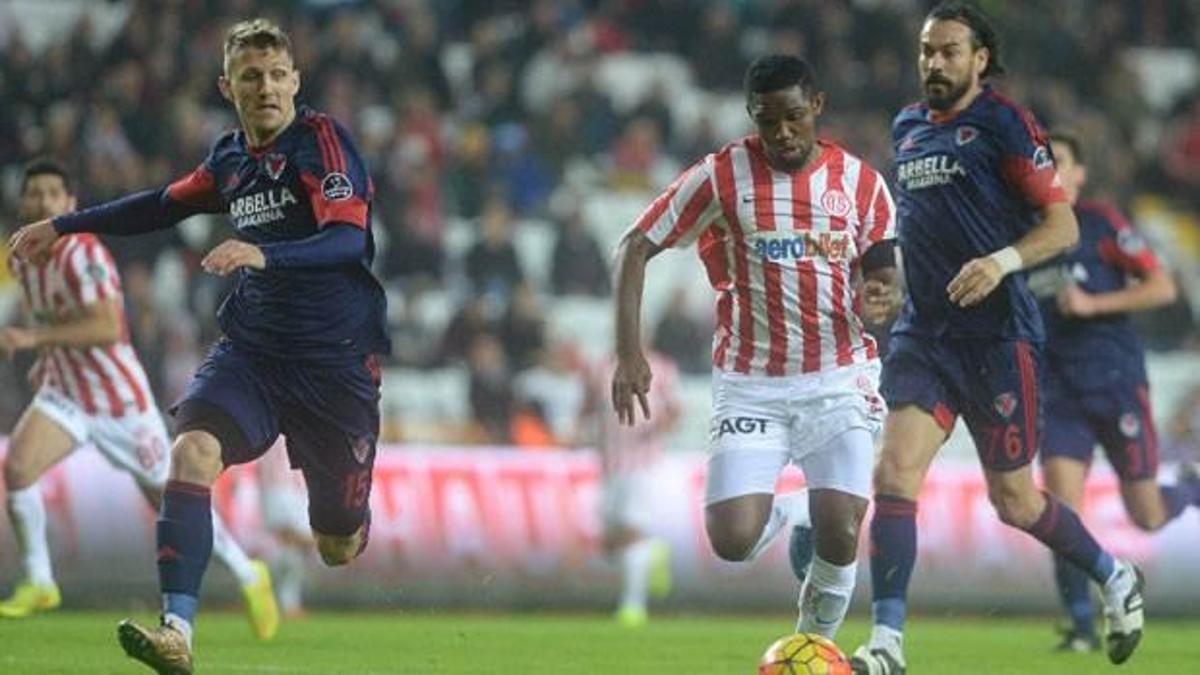 Antalyaspor'dan müthiş geri dönüş!