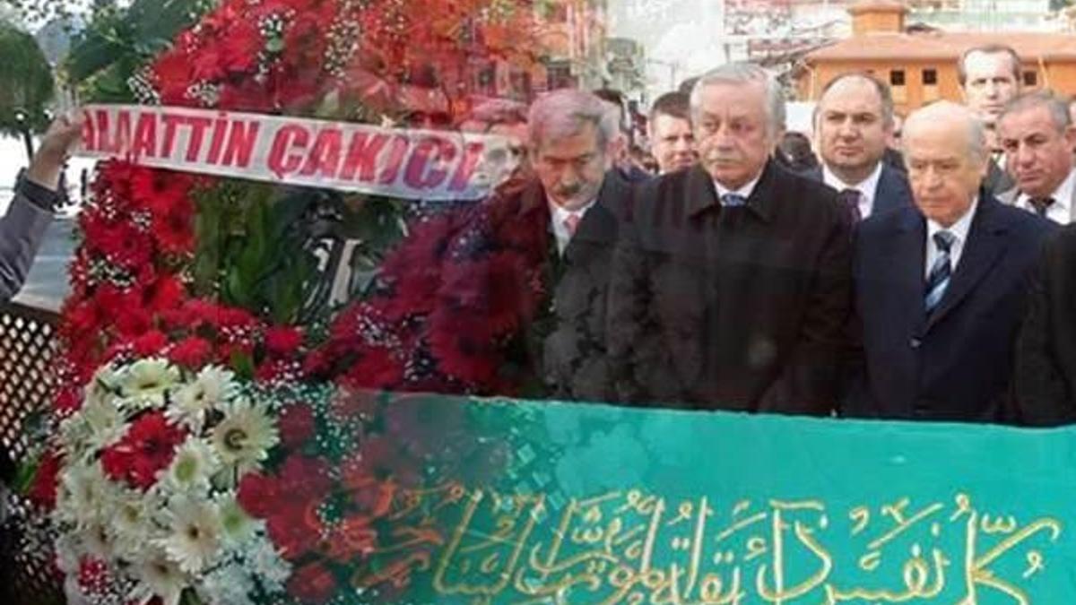 Cenazede 'Alaattin Çakıcı' krizi