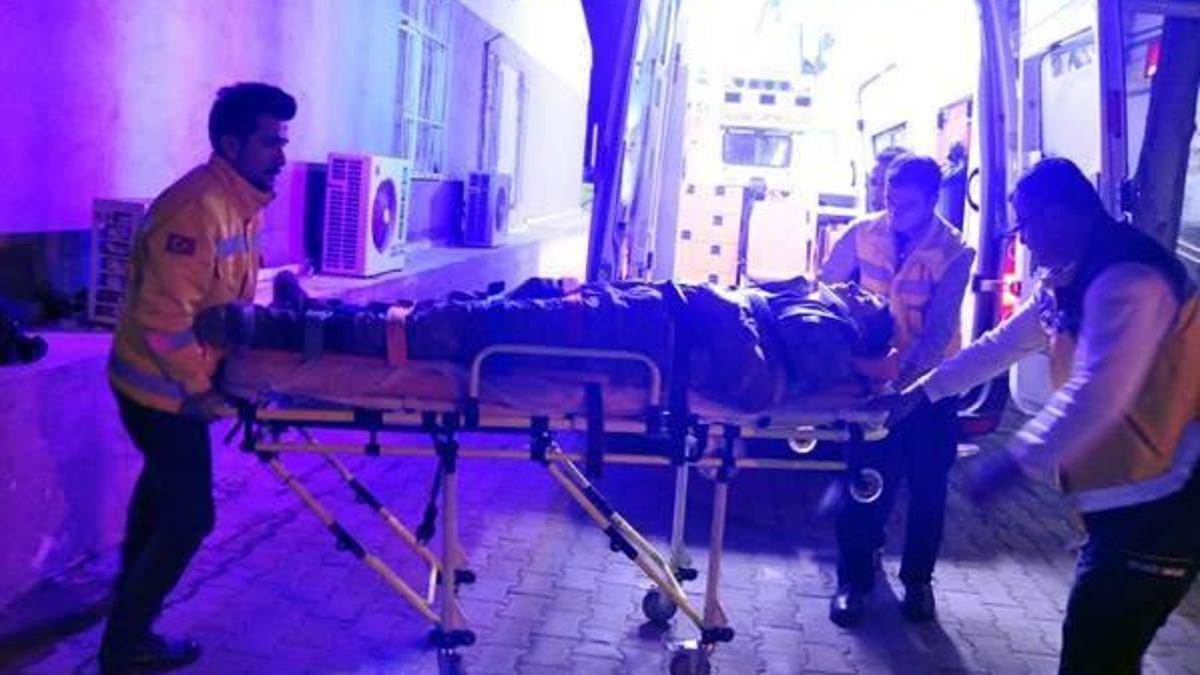 Şanlıurfa'da askeri araç devrildi: 4 yaralı
