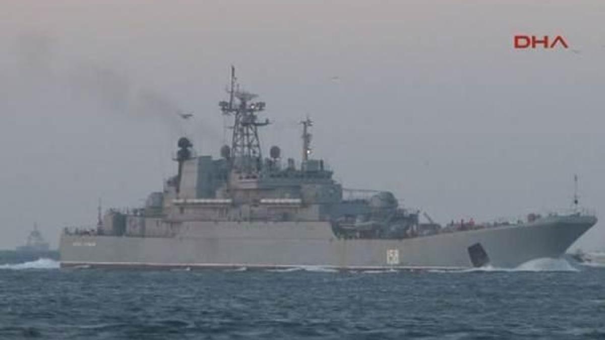 "Füze krizi" yaratan gemi tekrar İstanbul Boğazı'nda