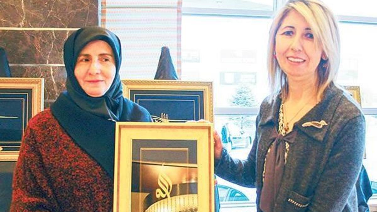 Osmanlı tuğraları sergide buluştu