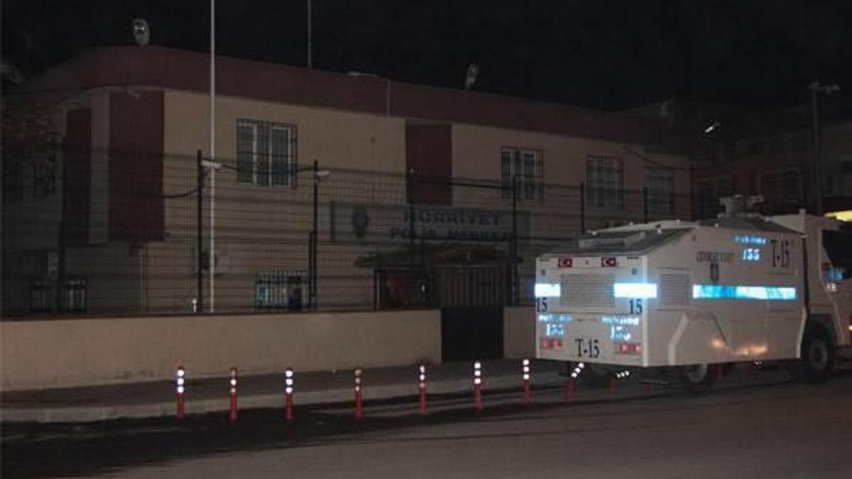 Adana’da polis merkezine saldırı