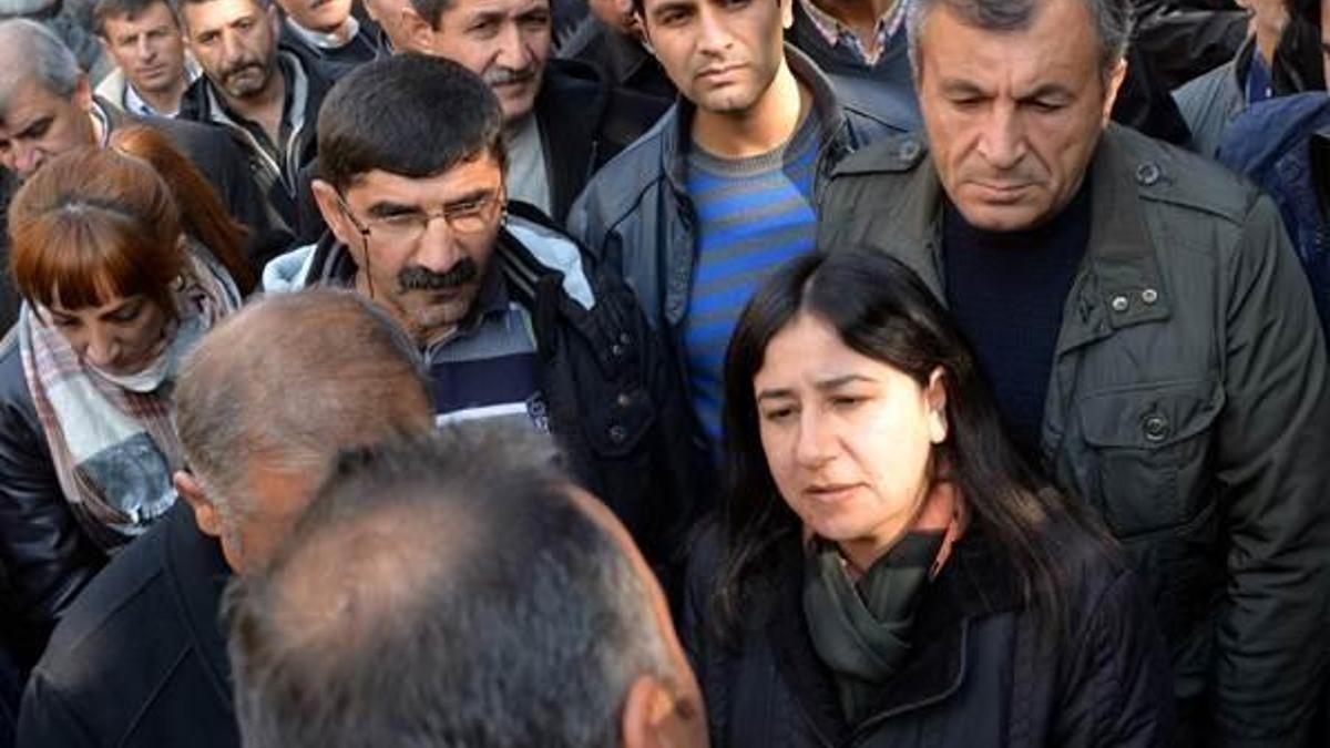 Sur’a yürümek isteyen HDP’lilere polis izin vermedi