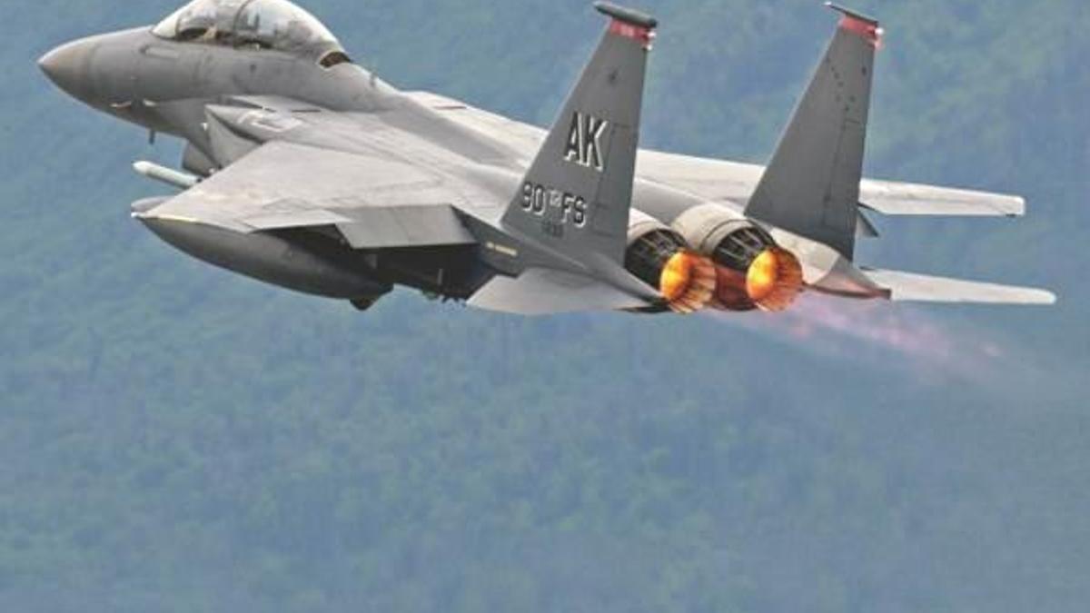 ABD F-15'lerini İncirlik'ten kaçırdı