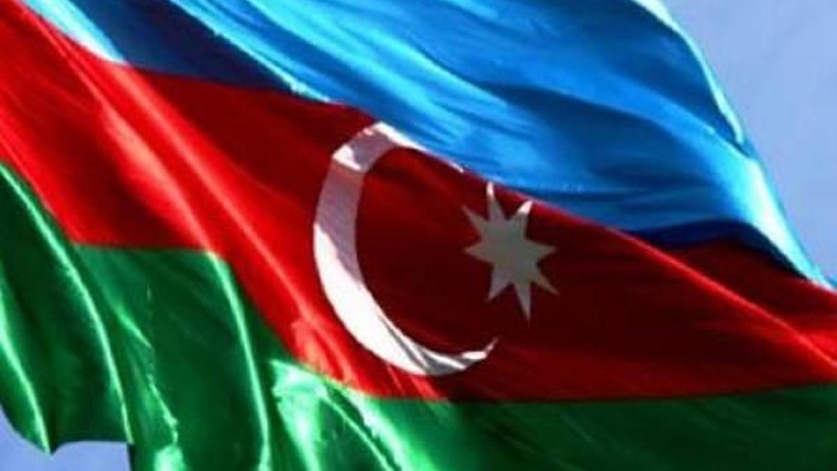 Azerbaycan'da devalüasyon oldu