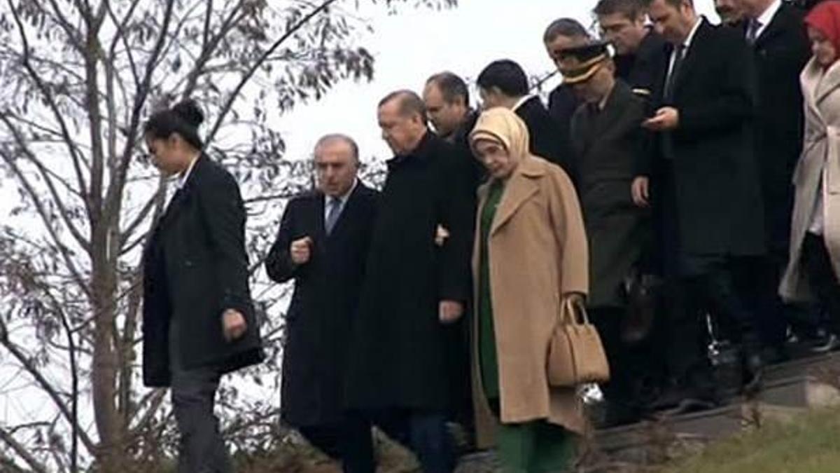 Erdoğan, İzmit Körfez Geçiş Köprüsü'nü inceledi