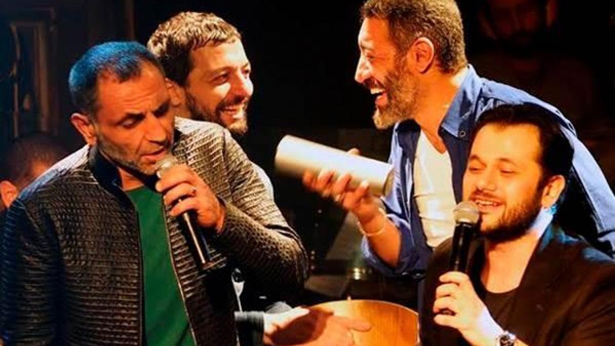 "Ünlüler Korosu" Cihan Güçlü İçin sahneye çıktı!