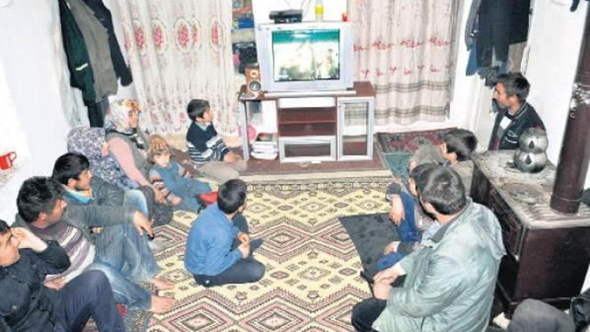 62 yıl sonra elektriğe kavuştular