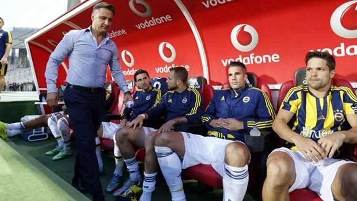 Takıma van Persie fırçası