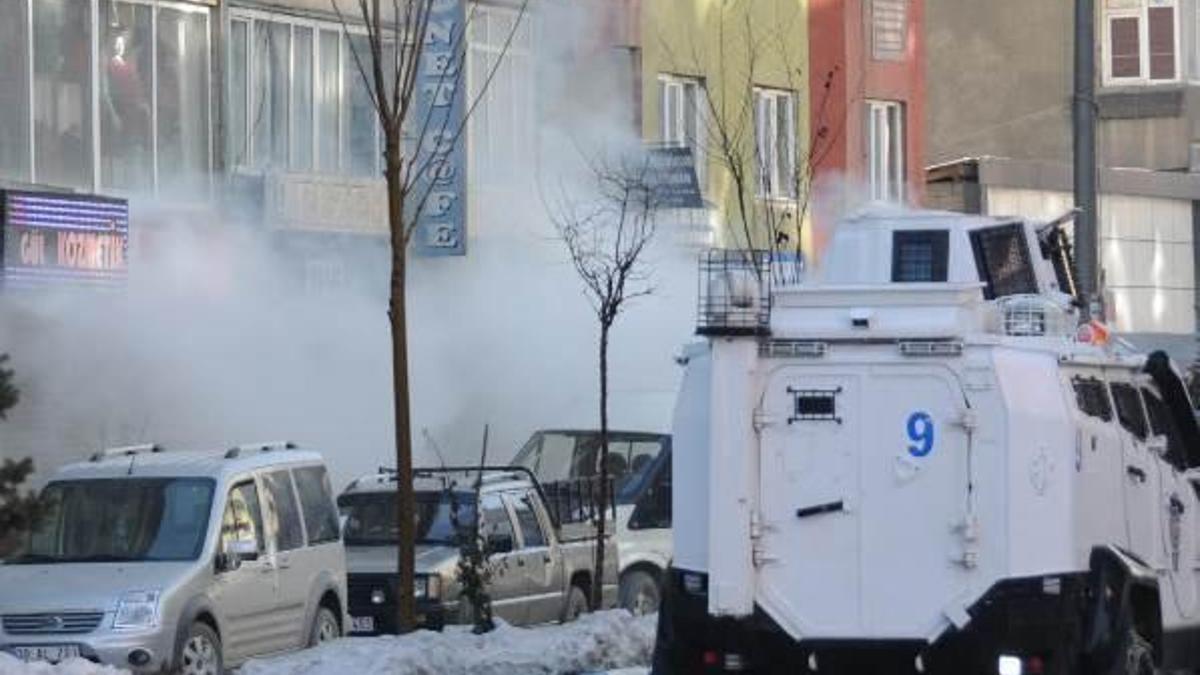 Hakkari'de ortalık karıştı