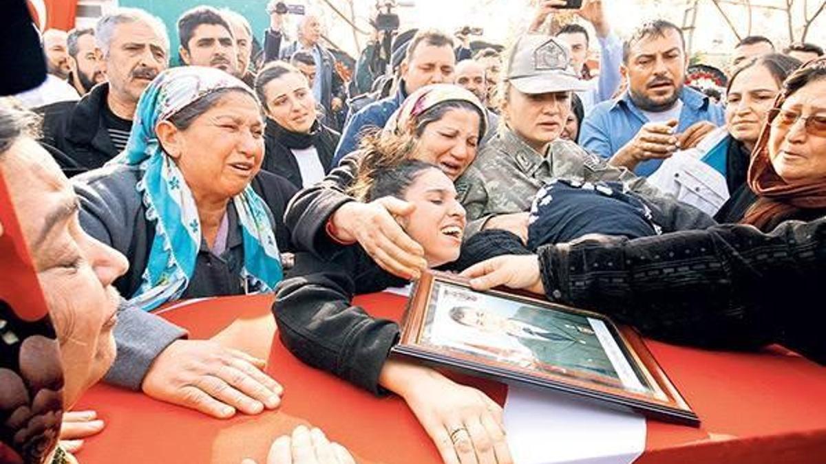 Düğünümüz olacaktı bırakıp beni gitme!