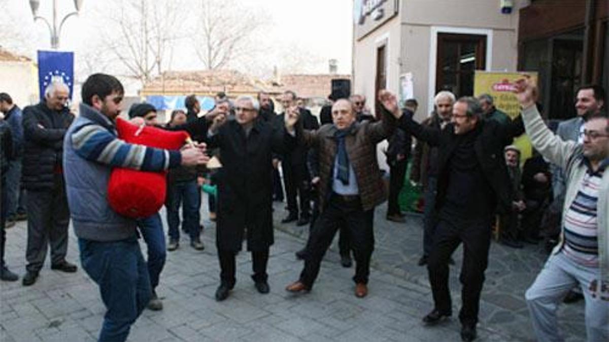 Bedava hamsi izdihamı