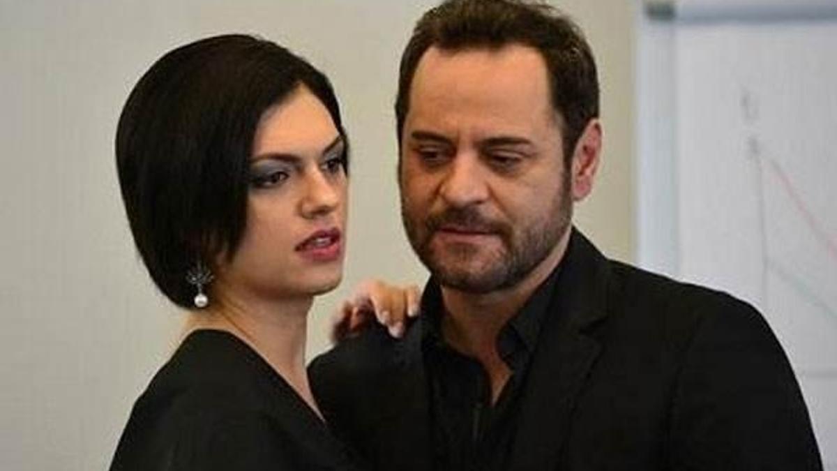 Rol arkadaşına abayı yaktı!