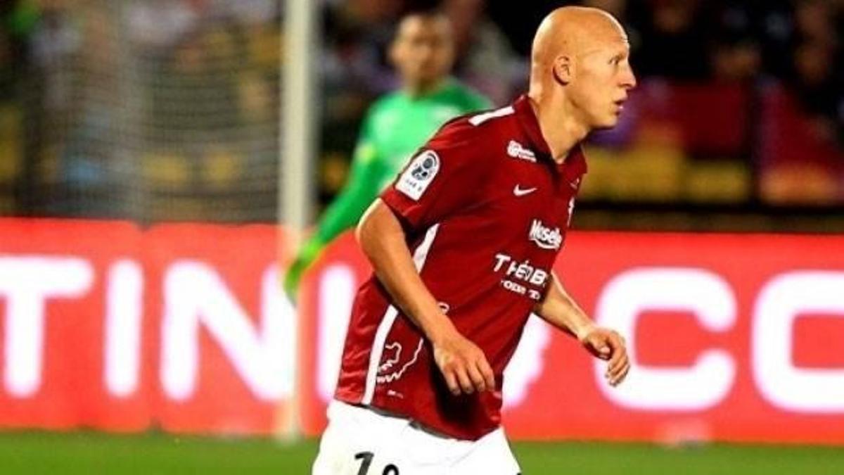 Sezer Özmen Metz'den ayrıldı