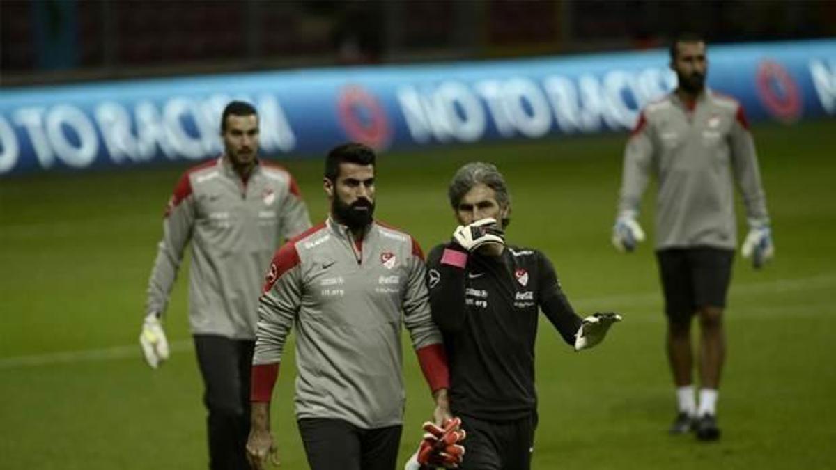 Volkan Euro 2016’da olmalı mı?