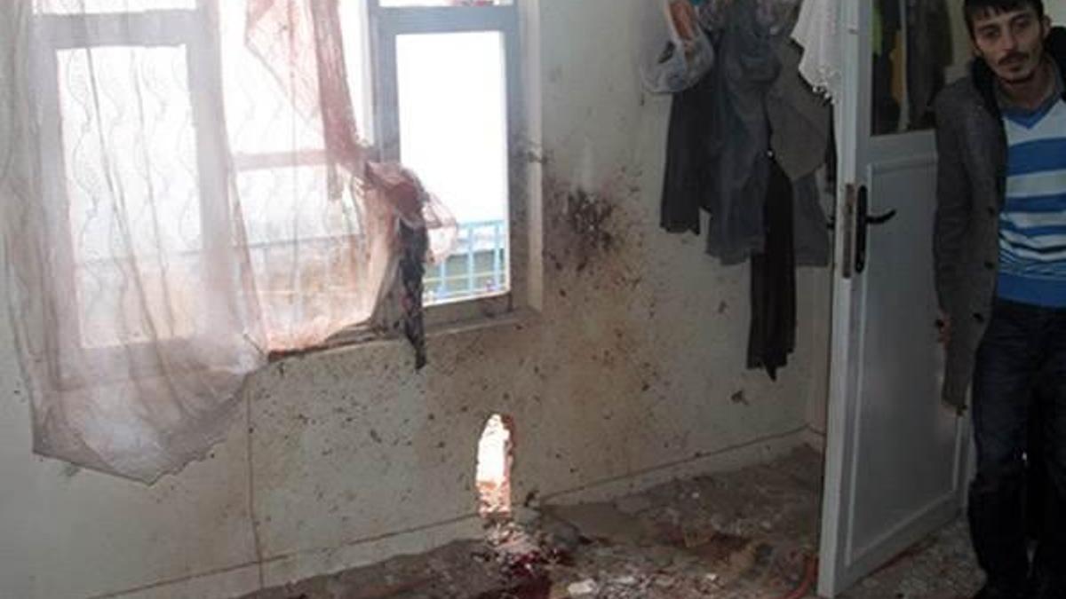 Diyarbakır Sur’da eve roket isabet etti, ölü ve yaralılar var