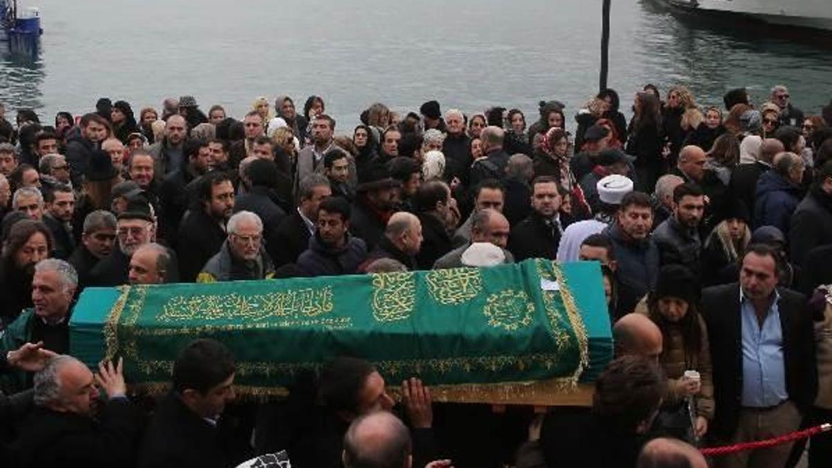 Halis Toprak son yolculuğuna uğurlandı