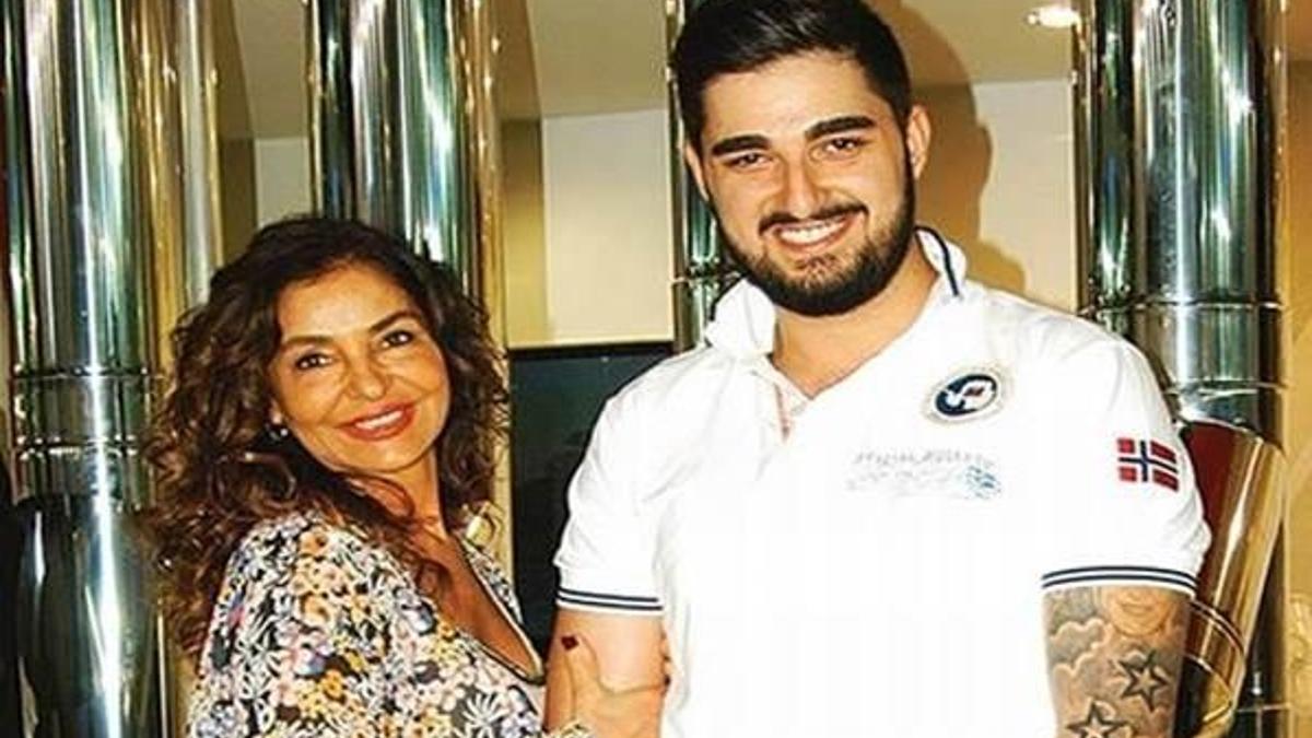 Annesinin kartıyla 12 bin TL harcadı