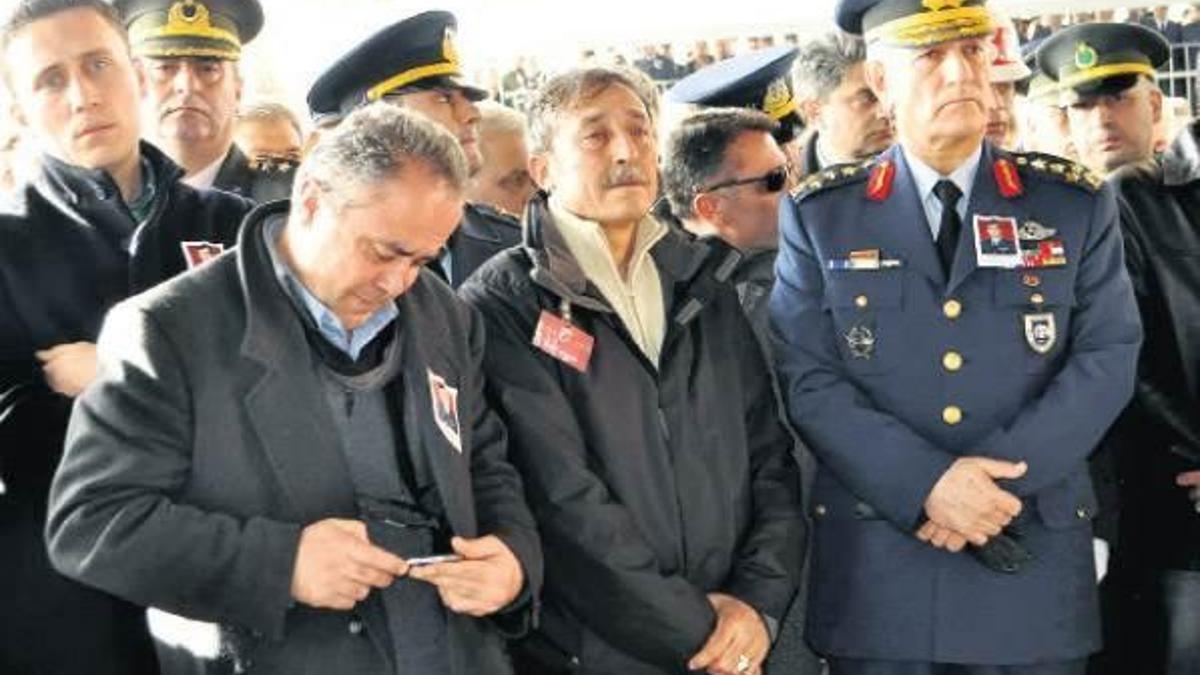 O pilotun babası davacı