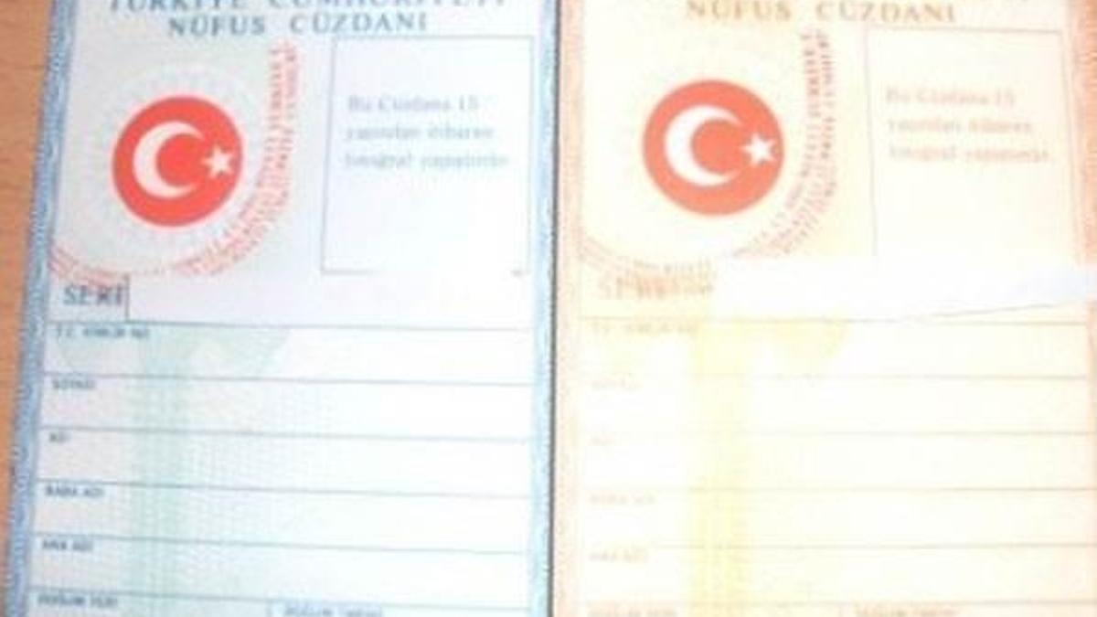 Tek renk olacak yeni kimlikler 3 yıl içinde dağıtılacak