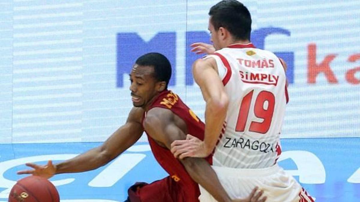 G.Saray'dan tarihi fark!