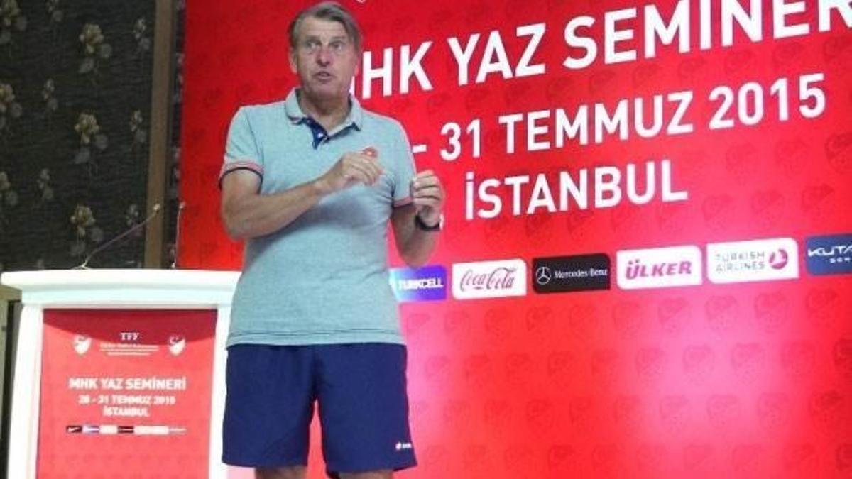 'UEFA, Türkler'i dışlar'