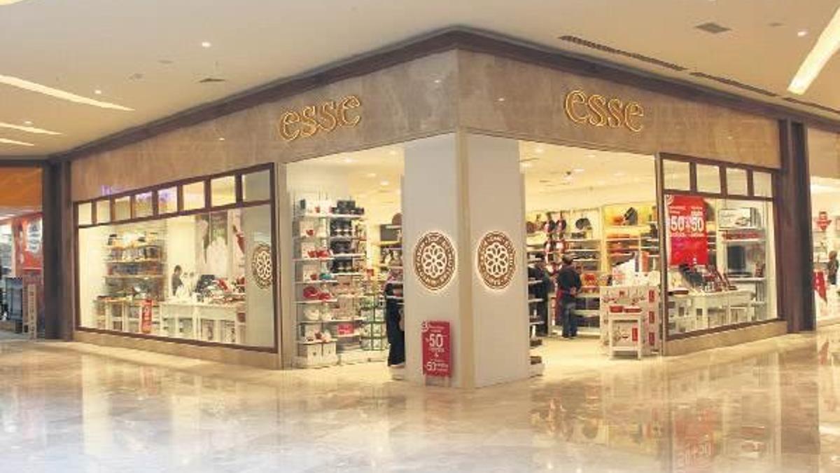 Esse’yi ‘Zorlu’yor