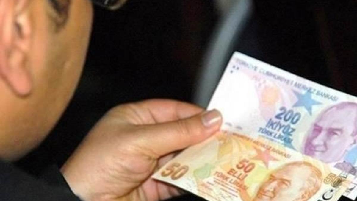 Kadın kolları başkanıyım diyerek dolandırdı