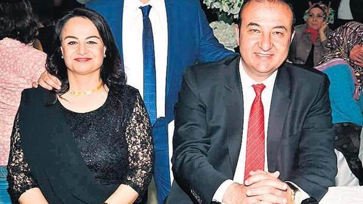Eşe torpil ve imar vurgunuyla suçlandı