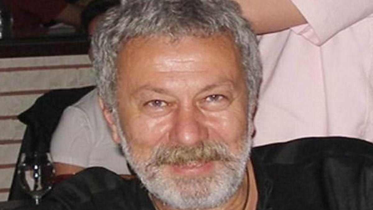 Ünlü oyuncu Remzi Evren hayatını kaybetti