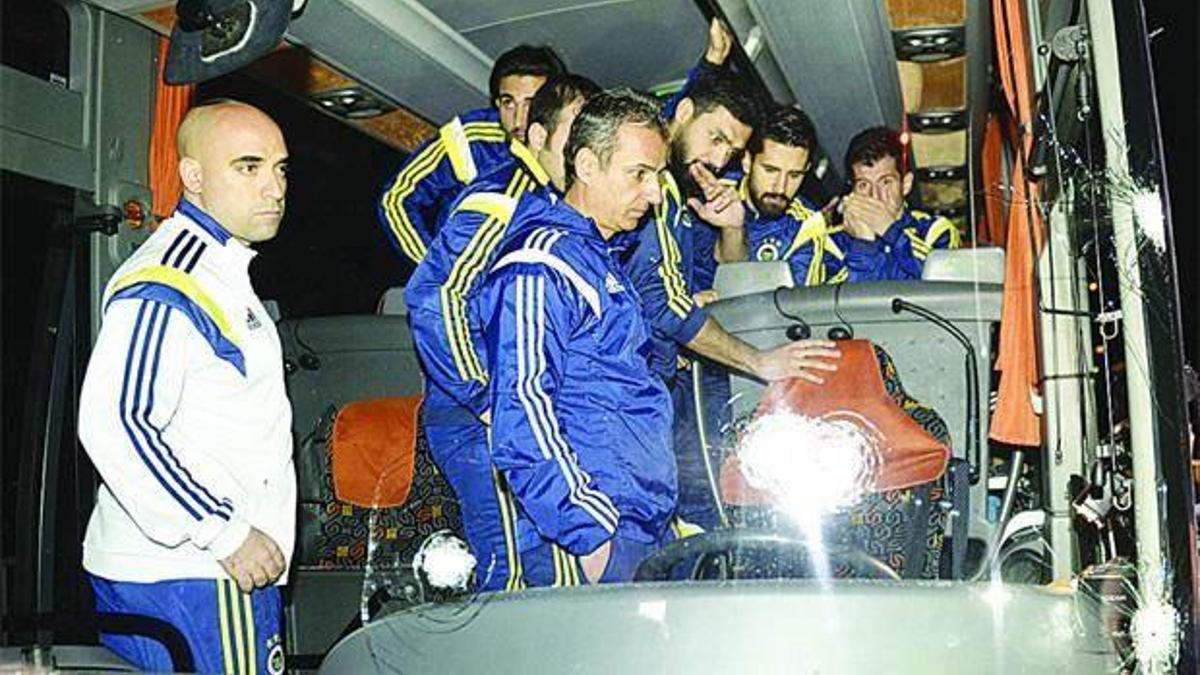 Fenerbahçe'ye saldırı iddianamesi hazırlanamıyor