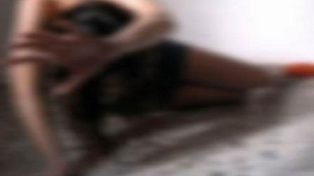 Fuhuş yapan kadın, 12 yaşındaki kızını da erkeklere pazarlamış