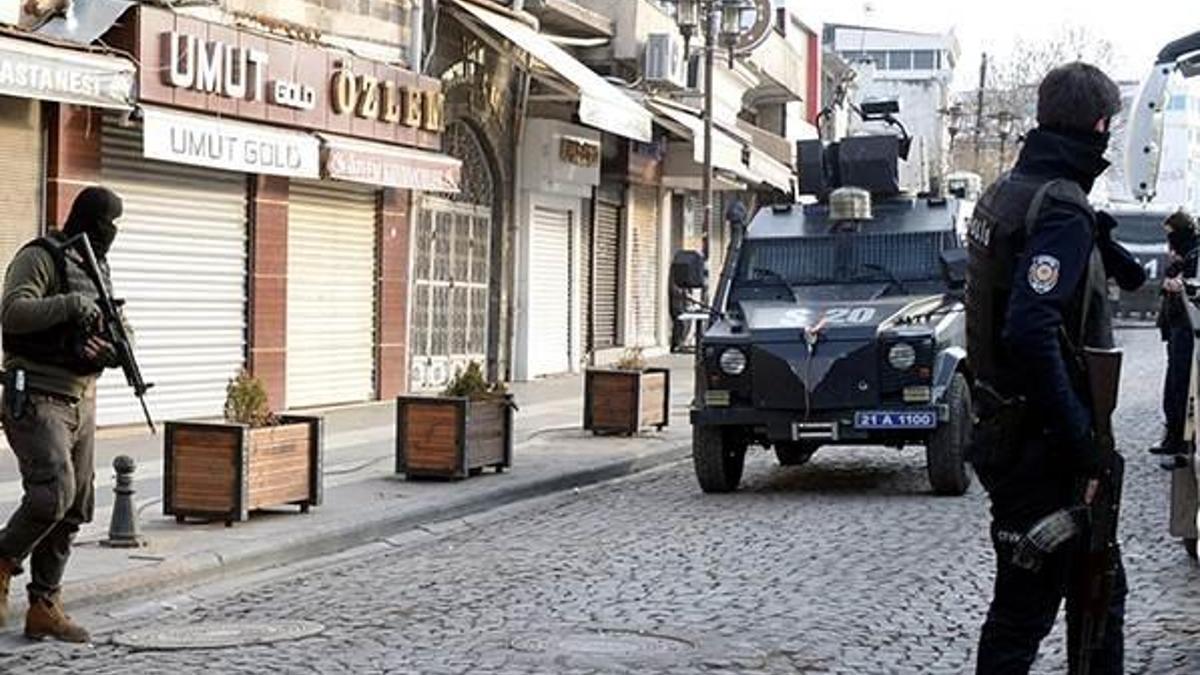 Çatışma çıktı, cenazeler alınamadı: 1 asker yaralı