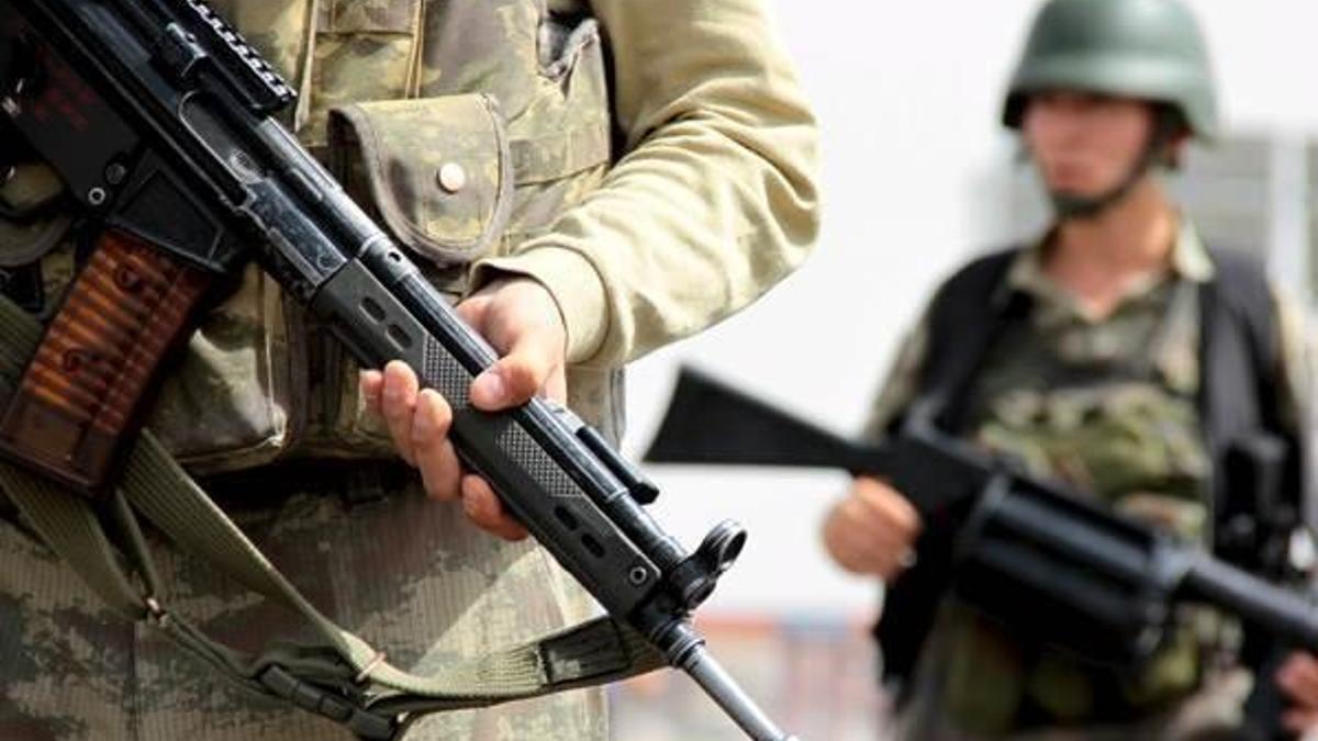 Sur’da 1 asker yaralandı, 1 PKK’lı teslim oldu