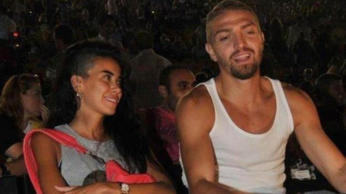 Caner'den boşanma davası!
