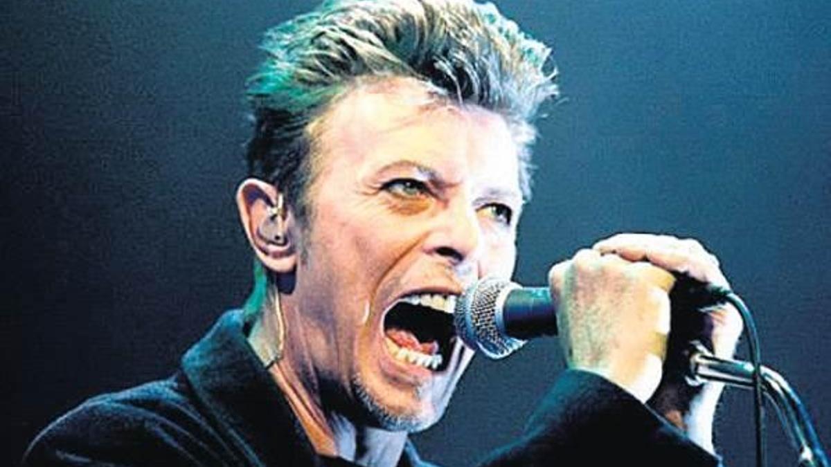 David Bowie’nin bedeni yakıldı