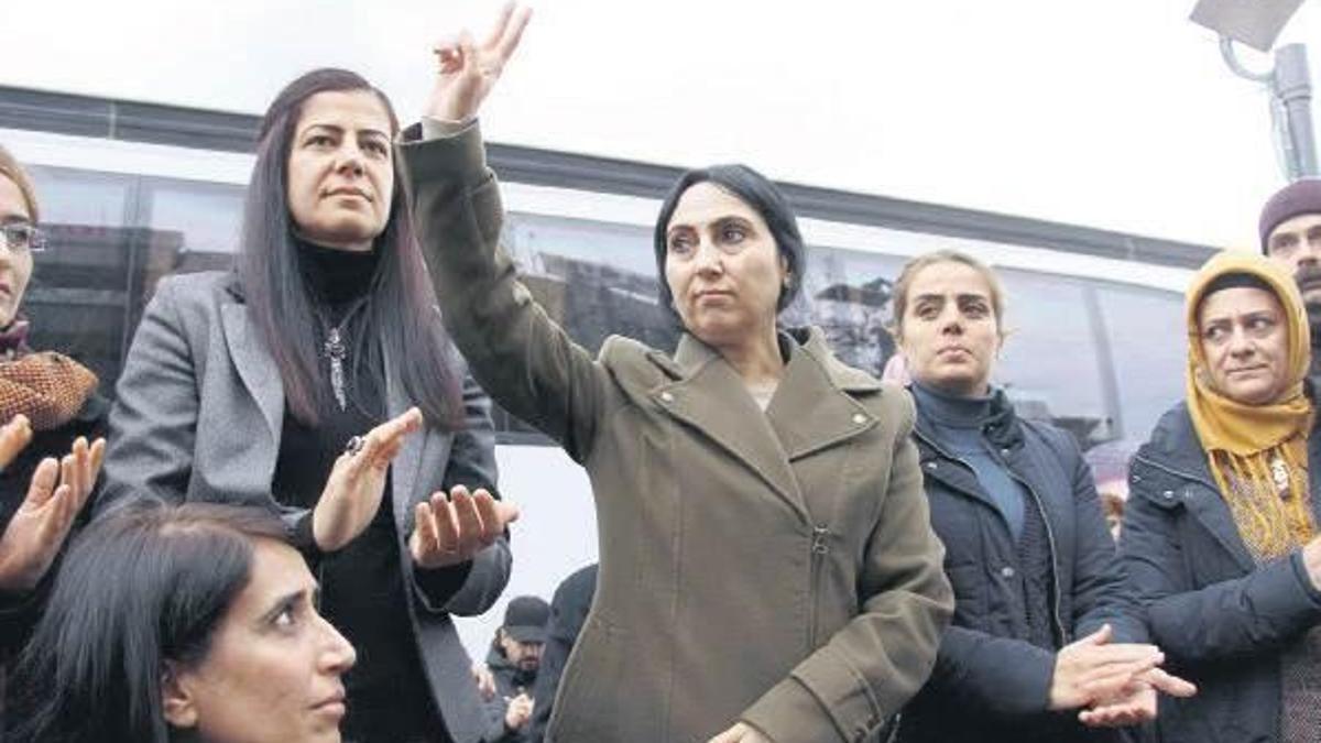 Danışmanına soruşturma