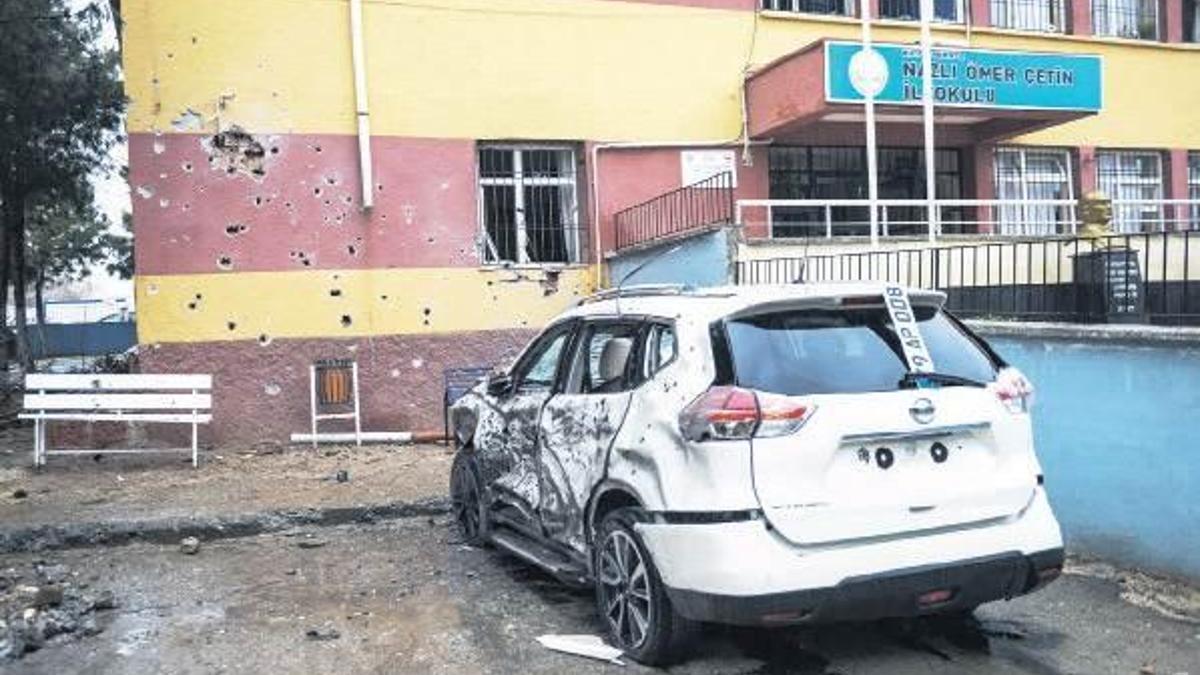 Okul bahçesine Katyuşa füzesi!