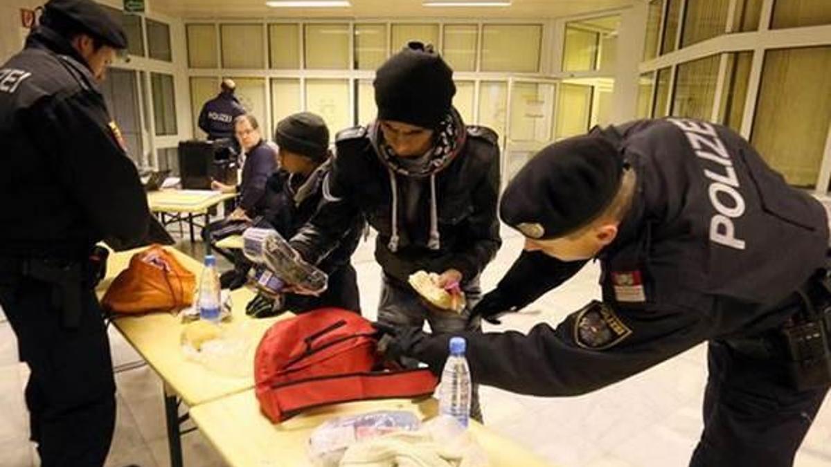 Avusturya'dan sığınmacılarla ilgili önemli karar