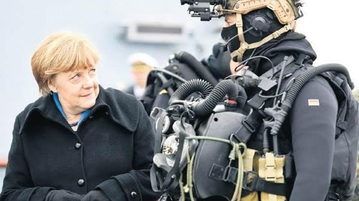 Merkel SAT’ları denetledi